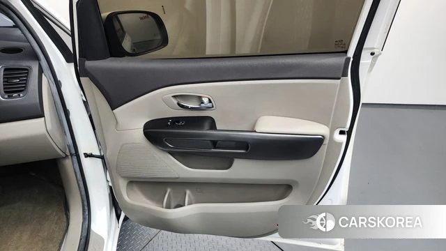 Kia All New Carnival id 4496969 из Кореи 17