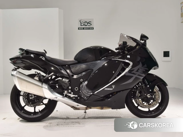 Проданный Suzuki GSX1300R HAYABUSA 2023 из Японии