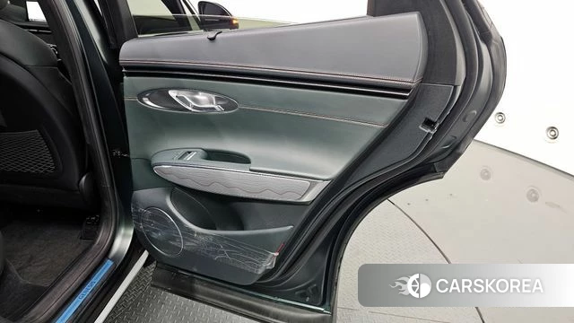 Genesis GV70 id 4186302 из Кореи 17