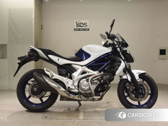 Проданный Suzuki GLADIUS 400 2010 из Японии