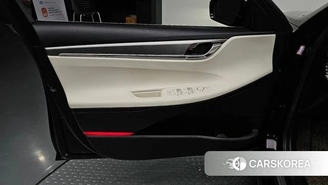 Hyundai The New Grandeur IG id 4624288 из Кореи 17