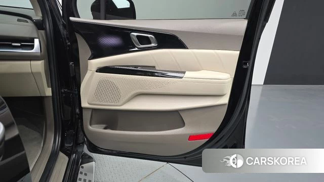 Kia Carnival 4th generation id 4376619 из Кореи 17