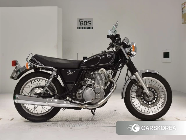 Проданный Yamaha SR 400 2013 из Японии