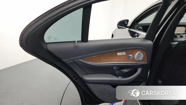 Mercedes-Benz E-Class W213 id 4371490 из Кореи 17