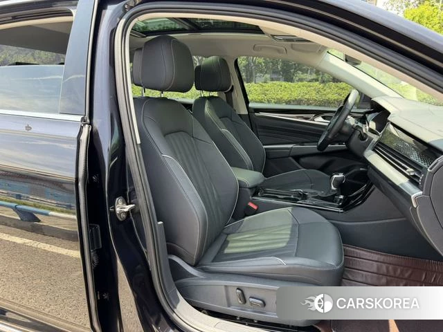 Volkswagen Passat id 4276472 из Китая 17