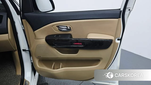 Kia The New Carnival id 4595943 из Кореи 17