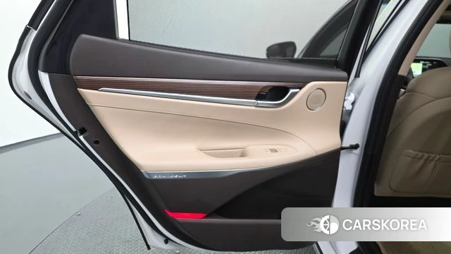 Hyundai Grandeur IG Hybrid id 4246180 из Кореи 17
