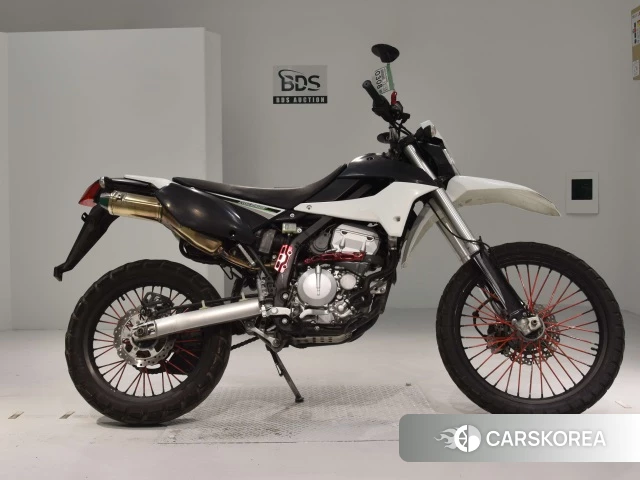 Проданный Kawasaki KLX250 2011 из Японии