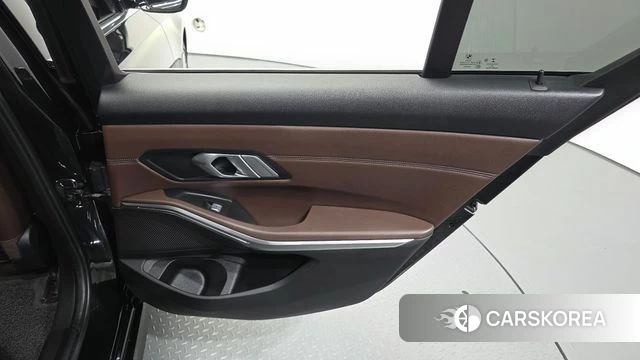 BMW 3 Series (G20) id 4641913 из Кореи 17