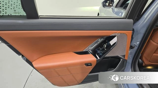 BMW 7 Series (G70) id 4506128 из Кореи 17