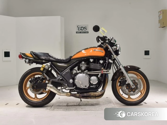 Проданный Kawasaki ZEPHYR 1100 2023 из Японии