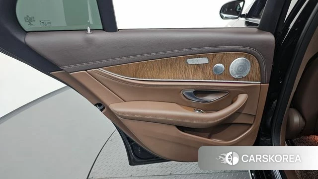 Mercedes-Benz E-Class W213 id 4502303 из Кореи 17