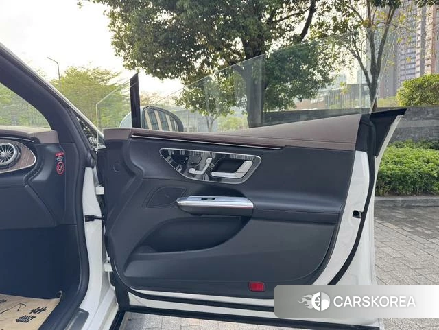 Mercedes-Benz EQE id 4263767 из Китая 17