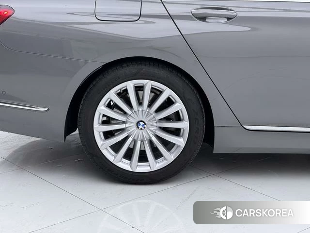 BMW 7 series id 4297329 из Китая 17