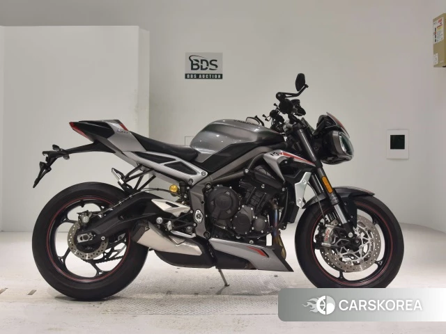 Проданный Triumph STREET TRIPLE 765 RS 2020 из Японии