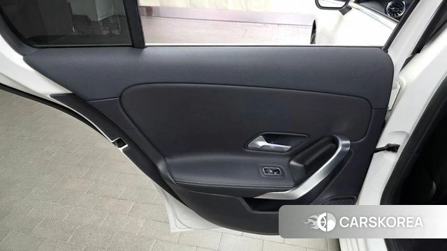 Mercedes-Benz A-Class W177 id 4283637 из Кореи 17