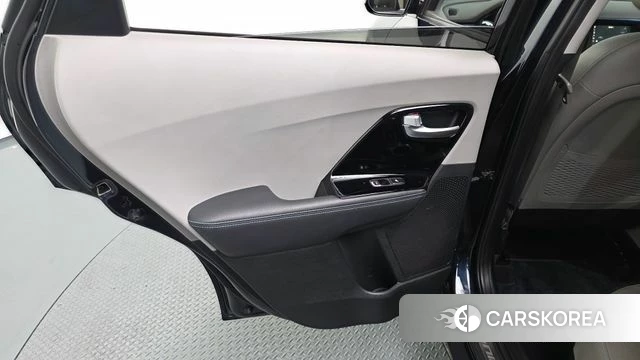 Kia Niro id 4471568 из Кореи 17