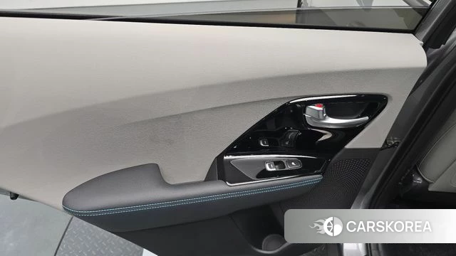 Kia Niro id 4417210 из Кореи 17