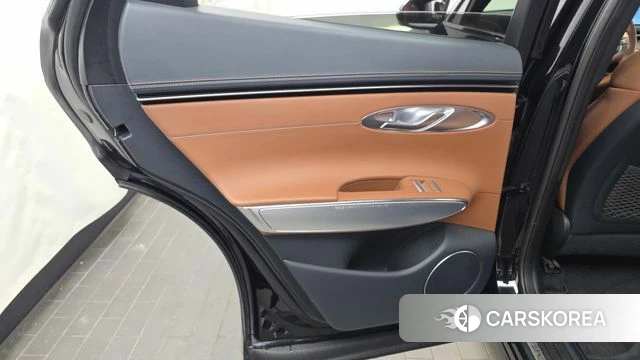 Genesis GV70 id 4561650 из Кореи 17
