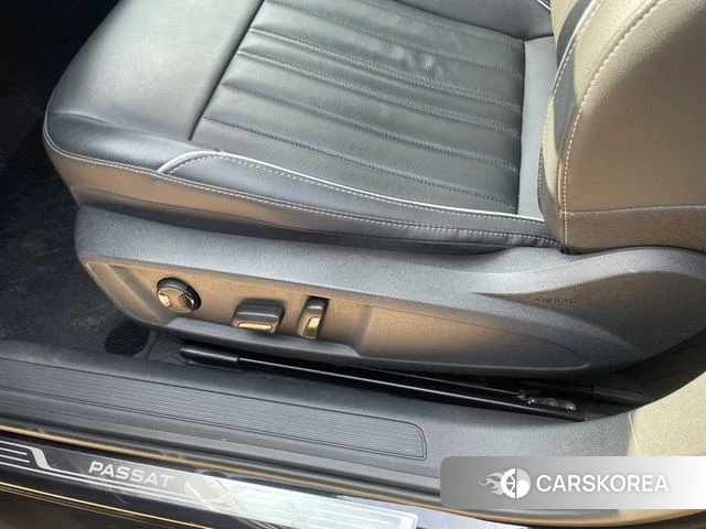 Volkswagen Passat id 4314165 из Китая 17