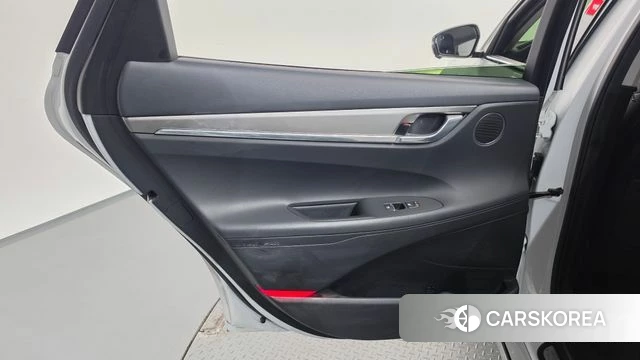 Hyundai The New Grandeur IG Hybrid id 4936444 из Кореи 17
