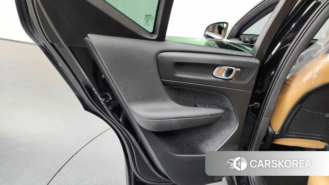 Volvo XC40 id 4383860 из Кореи 17