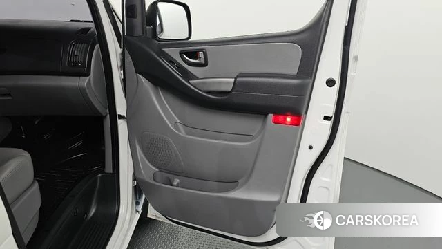 Hyundai The New Grand Starex id 4507950 из Кореи 17