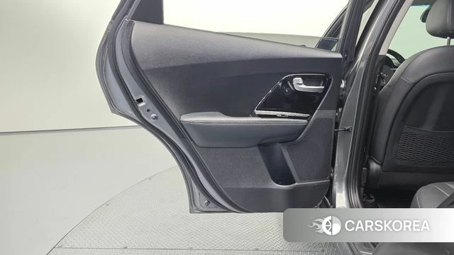 Kia Niro id 4502794 из Кореи 17