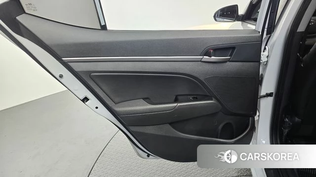Hyundai Avante AD id 4605454 из Кореи 17