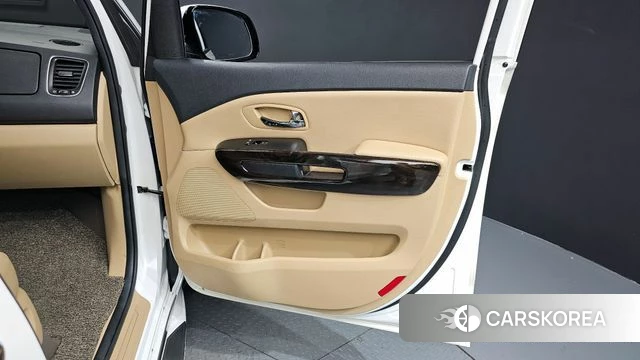 Kia The New Carnival id 4372010 из Кореи 17