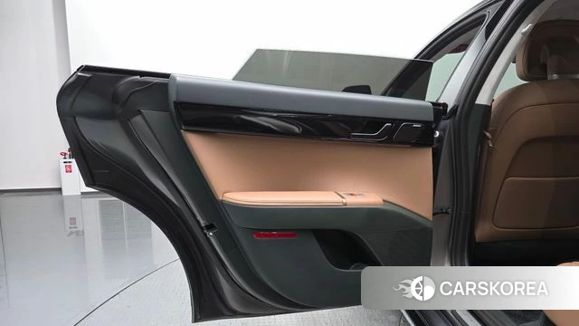 Hyundai Grandeur (GN7) id 4279814 из Кореи 17
