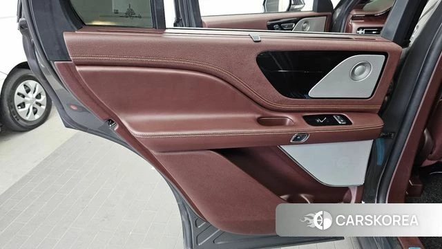 Lincoln Aviator 2nd generation id 4631149 из Кореи 17
