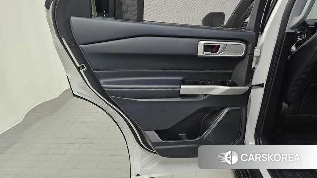 Ford Explorer 6th Generation id 4434069 из Кореи 17