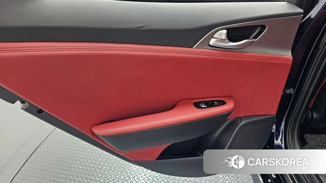 Kia Stinger id 4760025 из Кореи 17