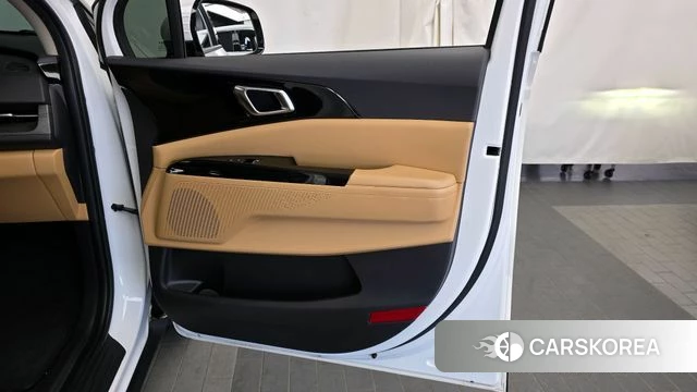 Kia Carnival 4th generation id 4388662 из Кореи 17