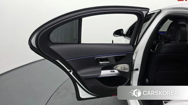 Mercedes-Benz E-Class W214 id 4266428 из Кореи 17