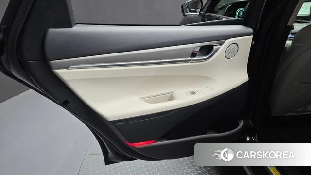 Hyundai The New Grandeur IG Hybrid id 4282312 из Кореи 17