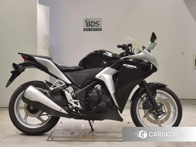 Проданный Honda CBR250R 2011 из Японии, фото 2