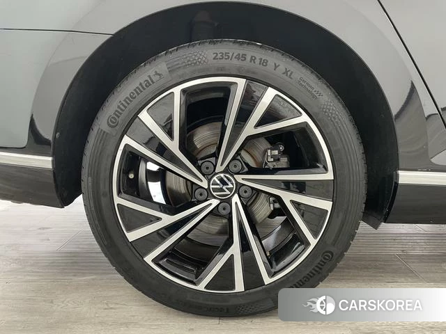 Volkswagen Magotan id 4321336 из Китая 17