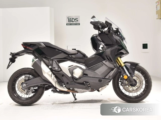 Проданный Honda X-ADV 750 2021 из Японии