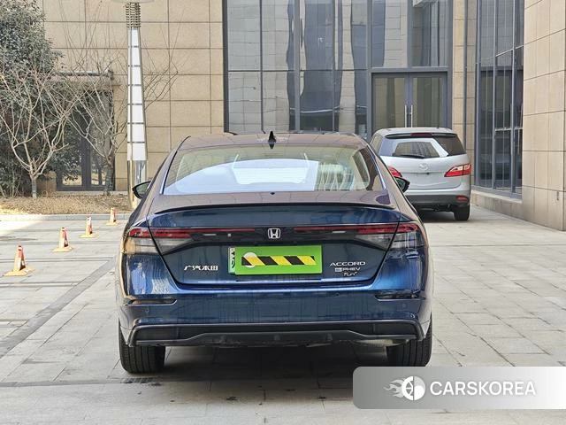 Honda Accord PHEV id 4262042 из Китая 17