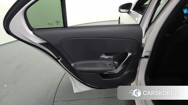 Mercedes-Benz A-Class W177 id 4224539 из Кореи 17