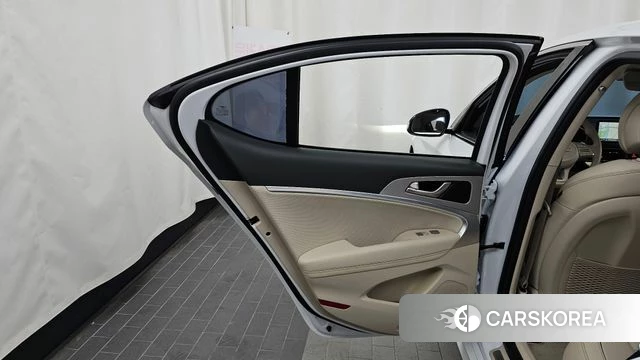 Genesis The New G70 id 4894036 из Кореи 17