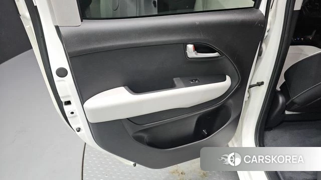 Kia The New Kia Ray id 4308578 из Кореи 17