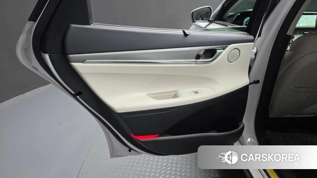 Hyundai The New Grandeur IG Hybrid id 4415211 из Кореи 17