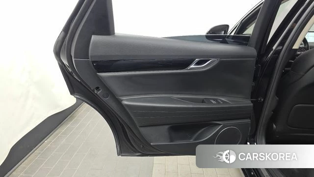 Genesis G80 (RG3) id 4401745 из Кореи 17