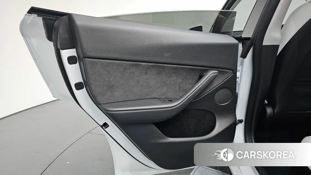 Tesla Model Y id 4549275 из Кореи 17