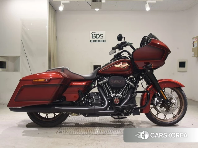 Проданный Harley-Davidson Road Glide FLTRXS1870 2023 из Японии