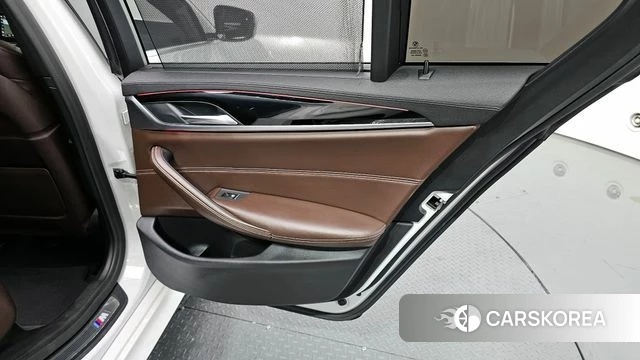 BMW 5 Series (G30) id 4351297 из Кореи 17
