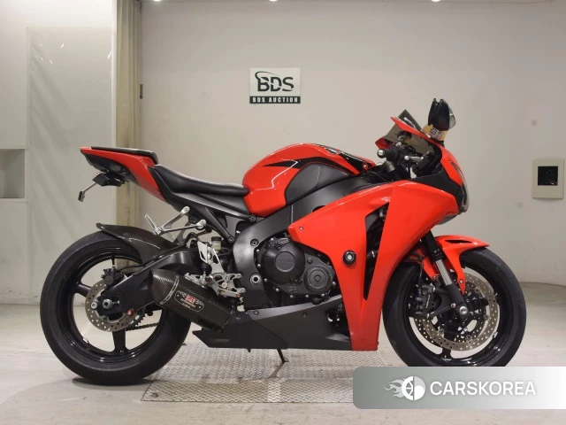 Проданный Honda CBR1000RR 2010 из Японии